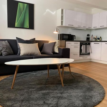 Ap 1 - Apartments 4U Brezinova "Overnight Simply" Hradec Králové Buitenkant foto