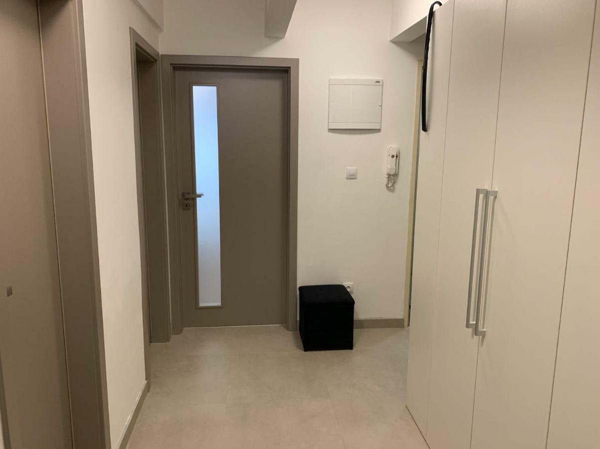 Ap 1 - Apartments 4U Brezinova "Overnight Simply" Hradec Králové Buitenkant foto