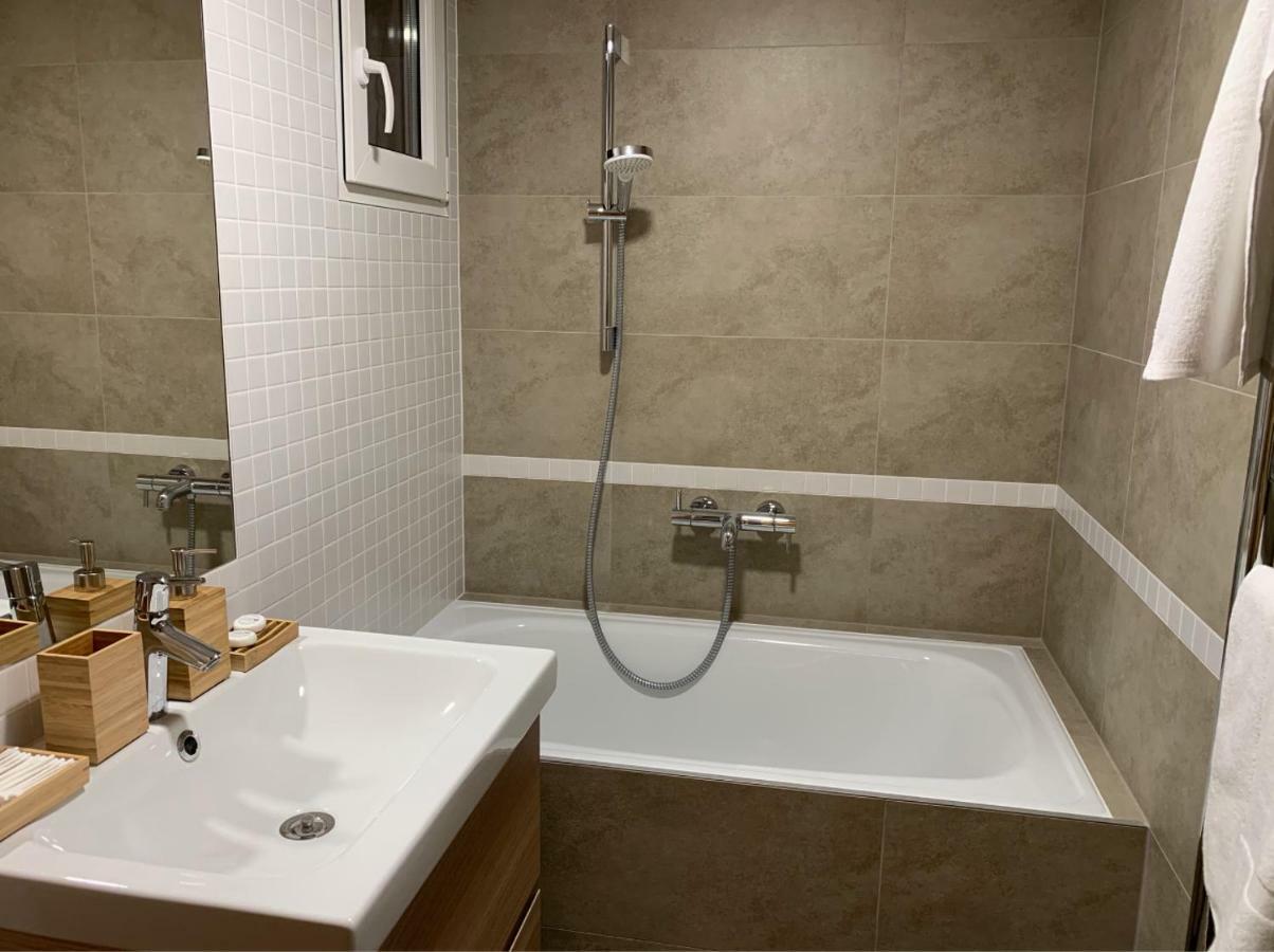 Ap 1 - Apartments 4U Brezinova "Overnight Simply" Hradec Králové Buitenkant foto