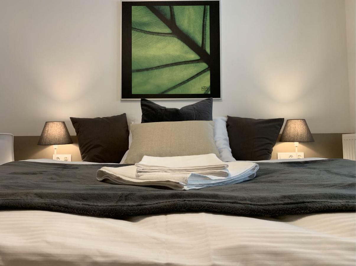 Ap 1 - Apartments 4U Brezinova "Overnight Simply" Hradec Králové Buitenkant foto